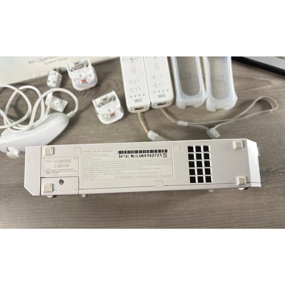 Nintendo Wii Model RVL-001 Video Game Console Lot TESTED- Works Great - Picture 6 of 7